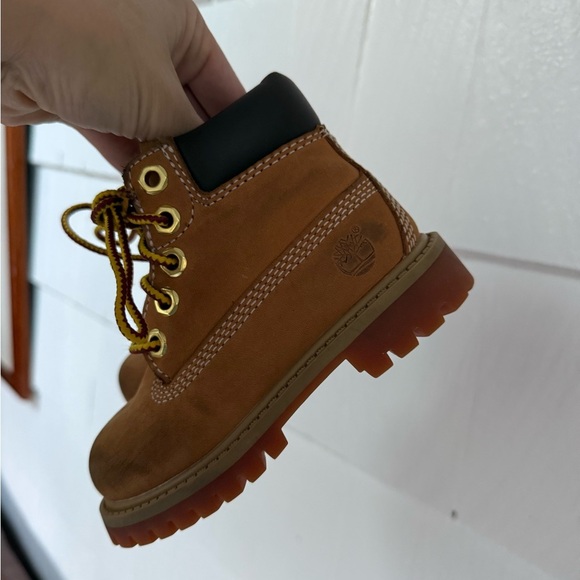 Timberland Tan Leather Toddler Boots - Picture 3 of 6